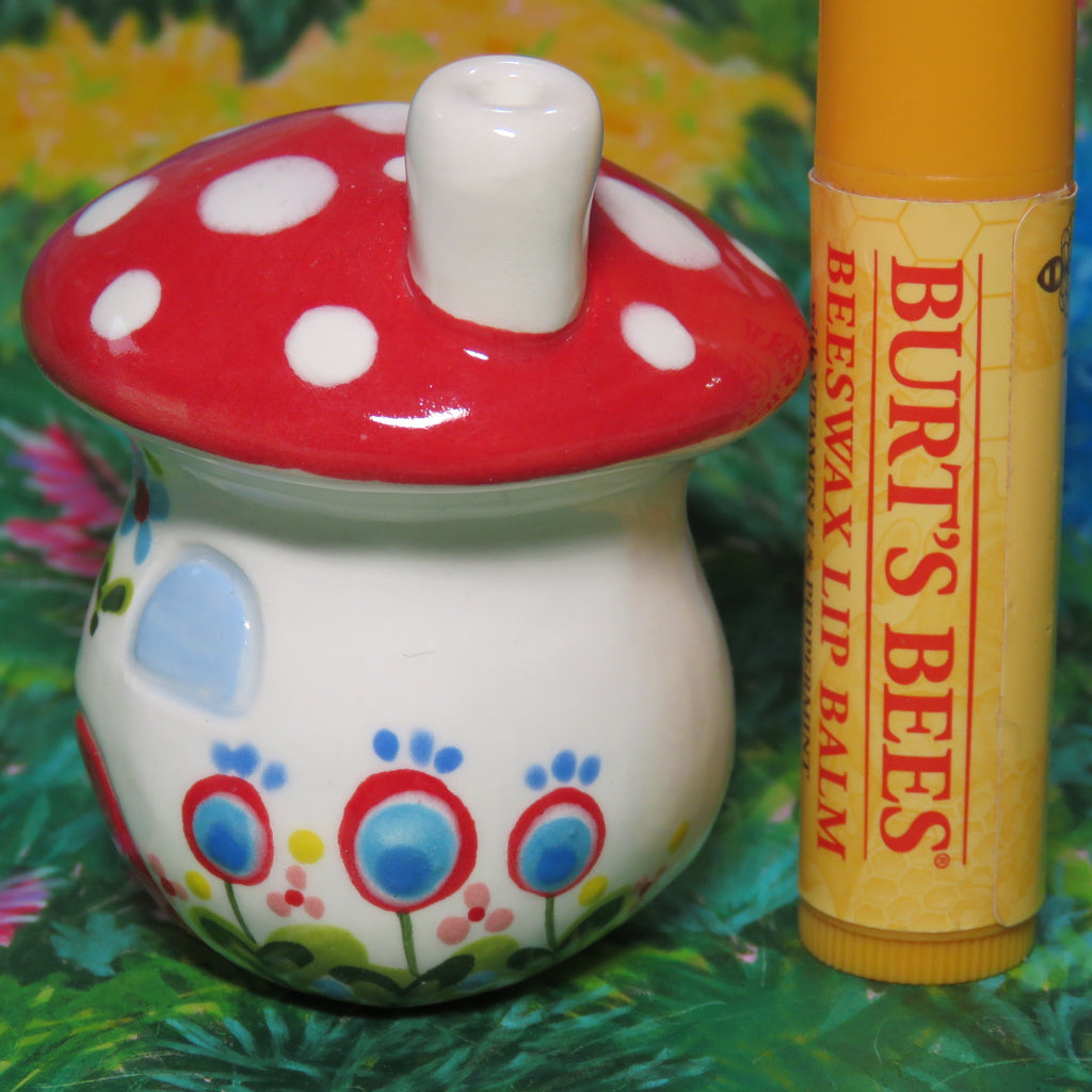 Squatty Folk Flowers Mushroom House