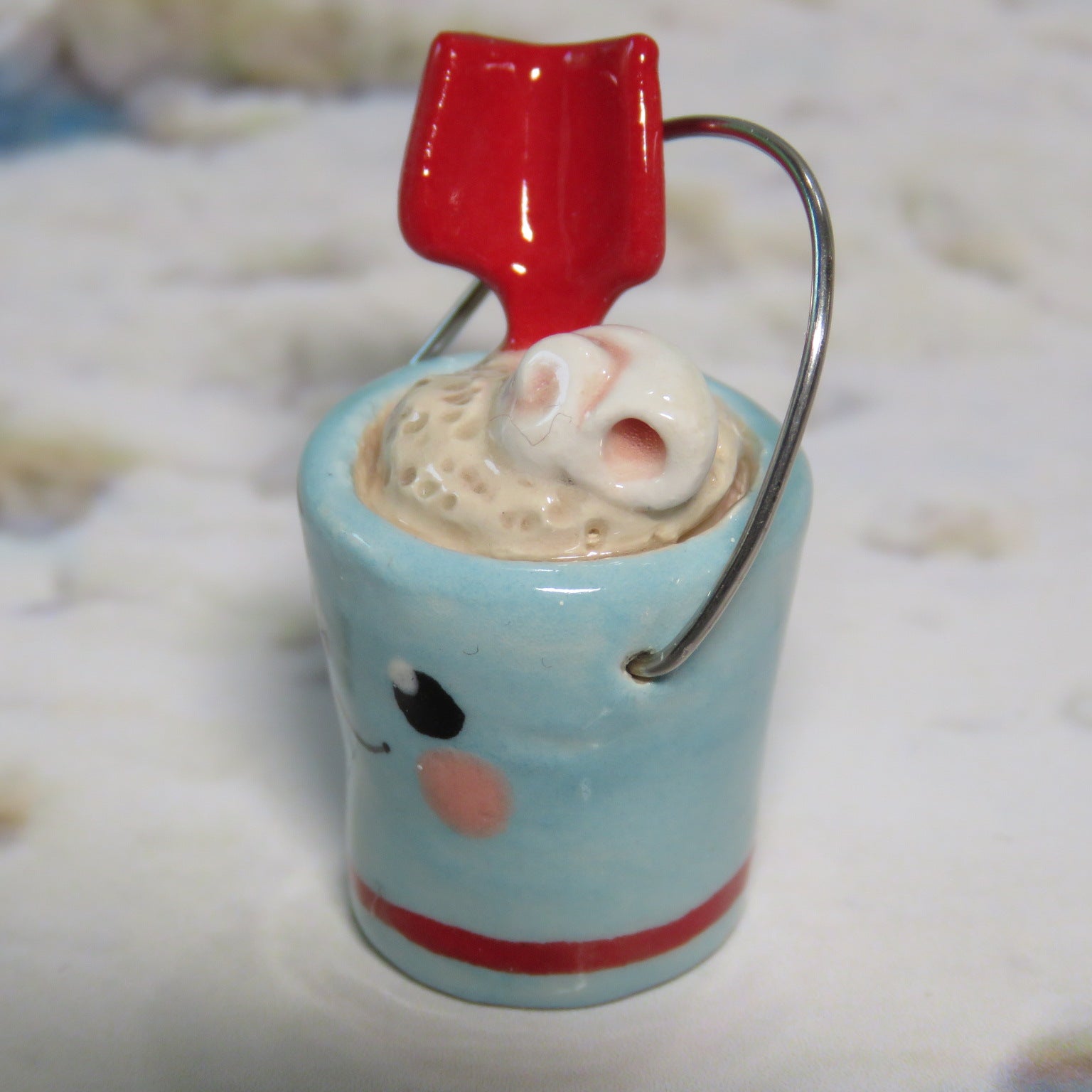 Happy Beach Pail