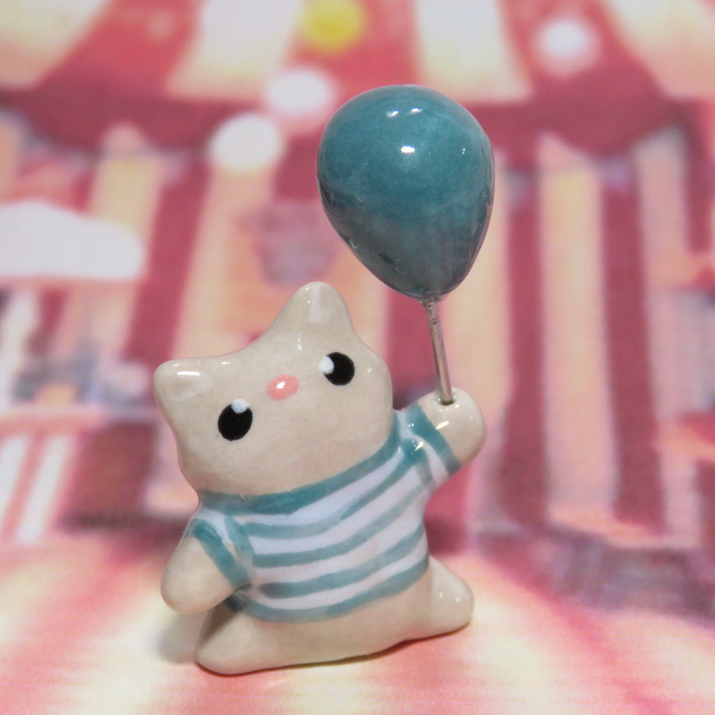 Dipsy has Blue Balloon