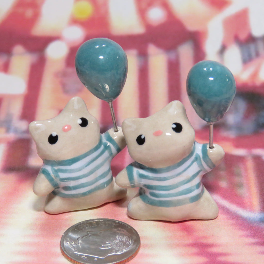 Dipsy has Blue Balloon