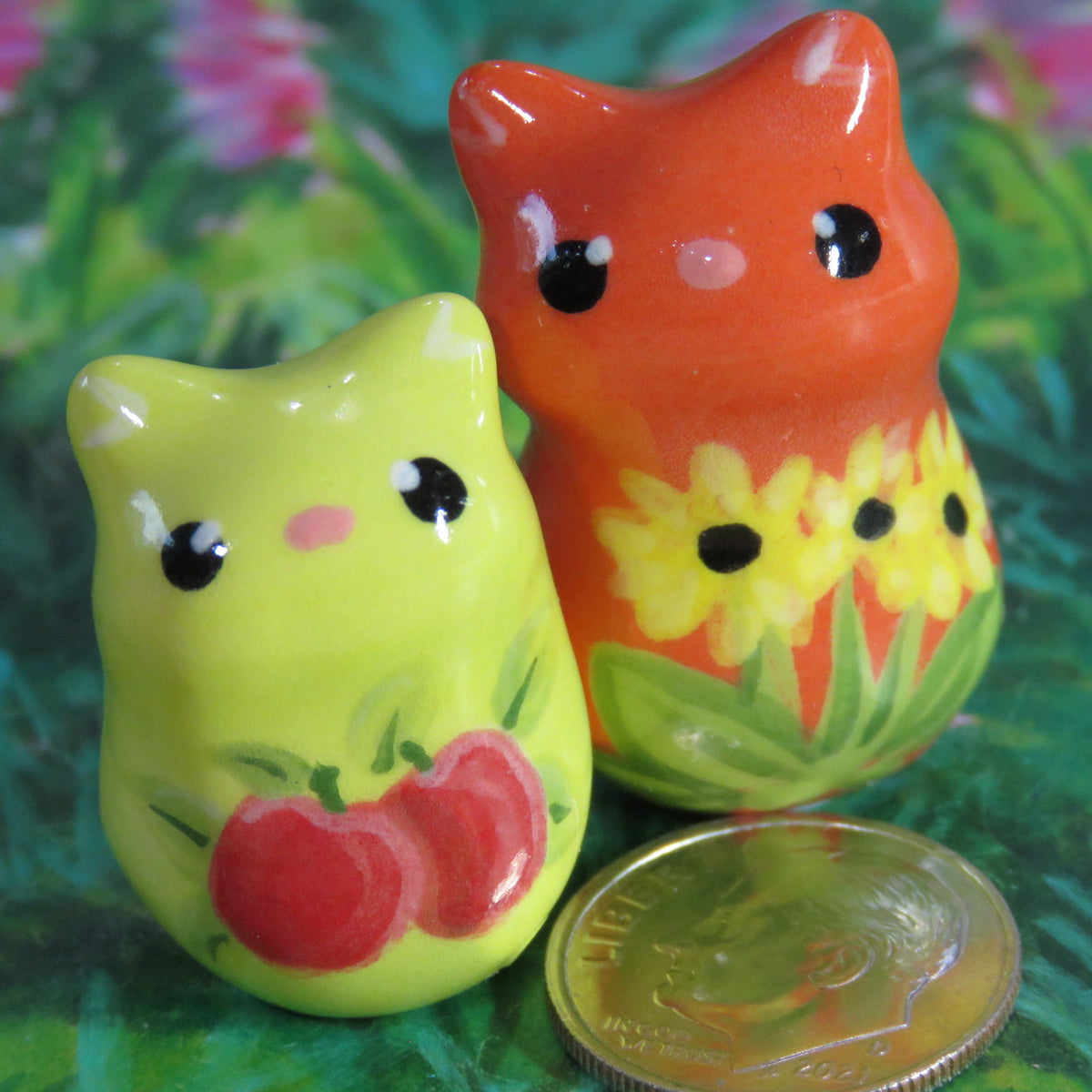 Honeycrisp Apple Kitty